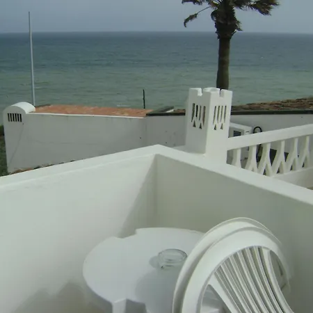 Pensión Frentomar Albufeira