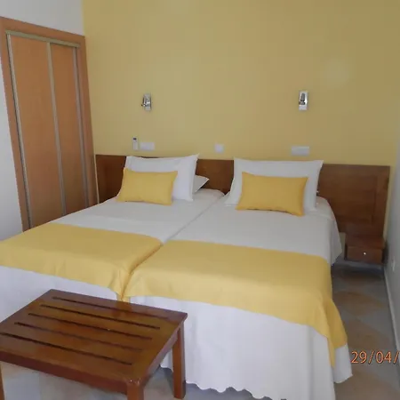 Frentomar Гостевой дом Албуфейра